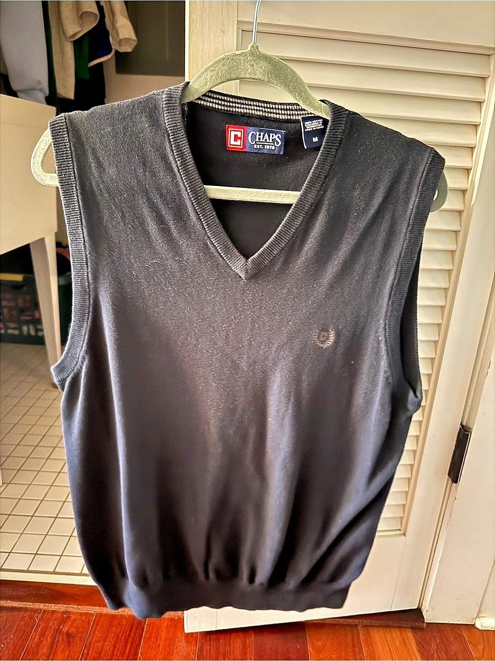 Chaps Cotton V-Neck Vest in Black Size Medium